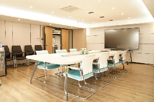 杭(háng)機股份(fèn)總部辦(ban)公環境(jìng)