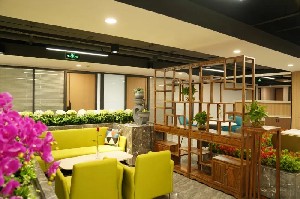 杭機股(gu)份總部(bù)辦公環(huán)境