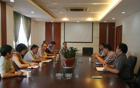 臨安市(shì)吳春法副市長莅(lì)臨公司視察指導(dao)工作