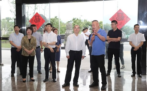 浙江省委宣(xuan)傳部部長朱(zhu)國賢一行莅(li)臨杭機考察(chá)調研