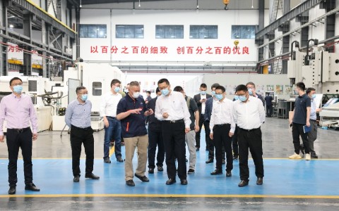 浙江省(shěng)副省長盧山(shān)調研杭機股(gu)份