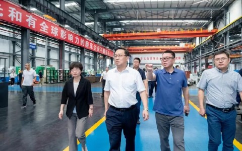 金華市委書(shū)記朱重烈調(diào)研杭機股份(fèn)